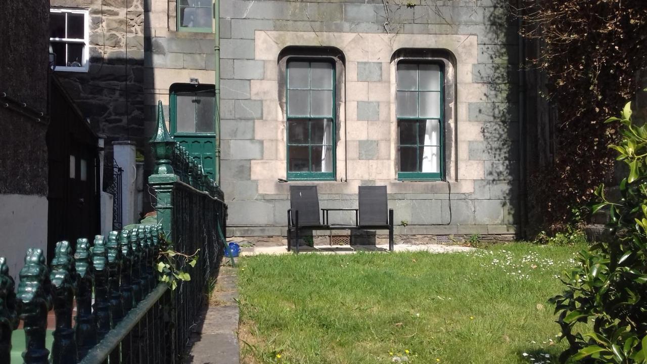 Ground Floor Barmouth Centre Apartment With Garden Kültér fotó